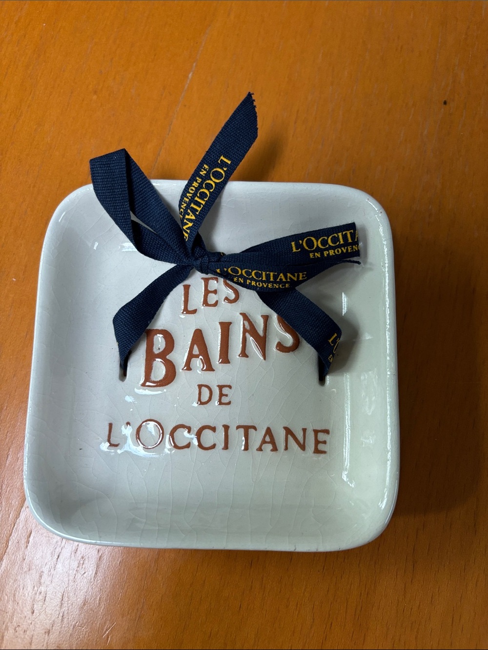 L’Occitane ceramic soap dish